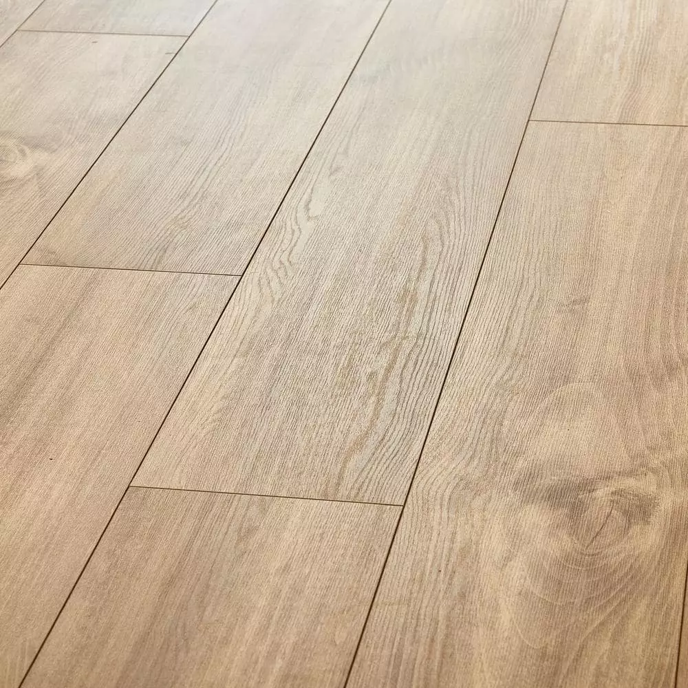 Trafficmaster Hawks Edge Flooring Wood Laminate Maple 8 Mm (23.69 Sq.Ft/Case) T X 7.48 In. W Water Resistant 4 Trafficmaster Hawks Edge Flooring Wood Laminate Maple 8 Mm (23.69 Sq.Ft/Case) T X 7.48 In. W Water Resistant - Image 2